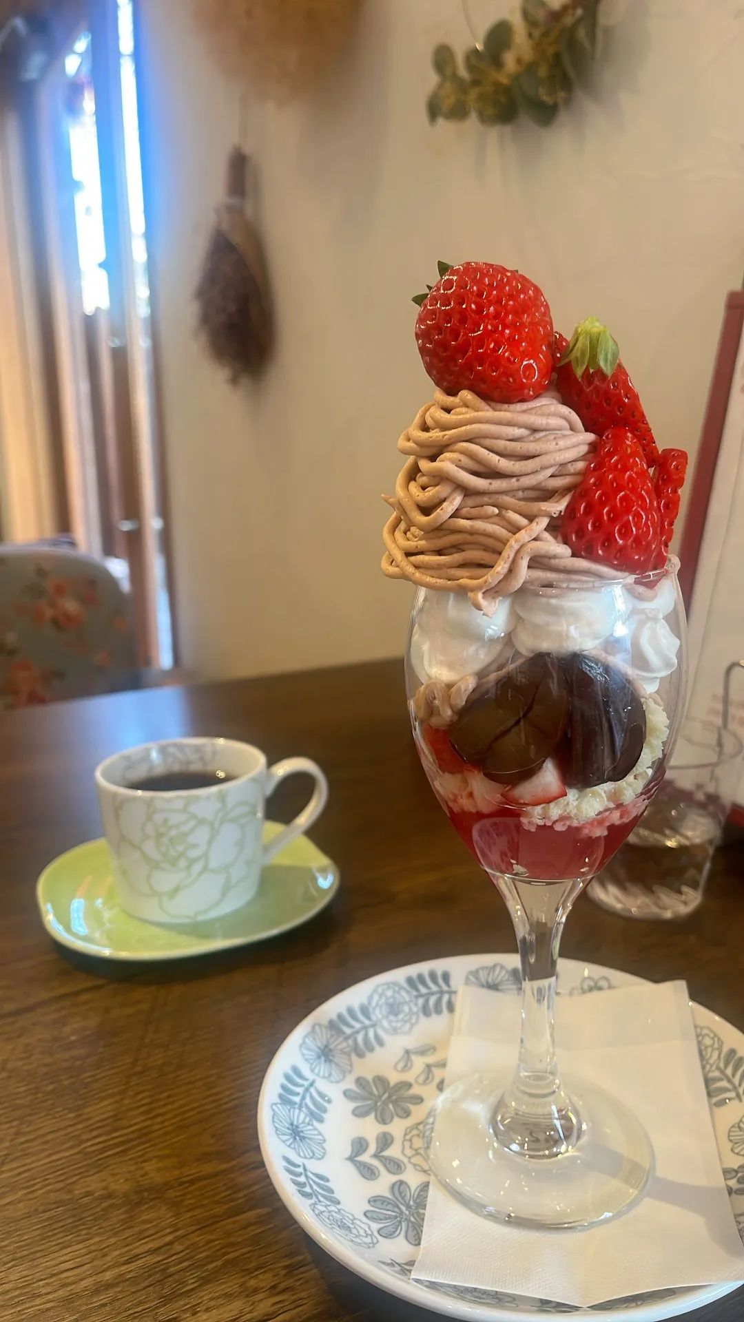 いちごパフェ争奪戦